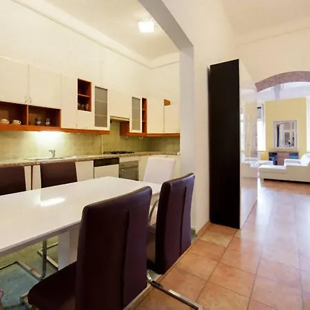 Apartment Beautiful Chocolate